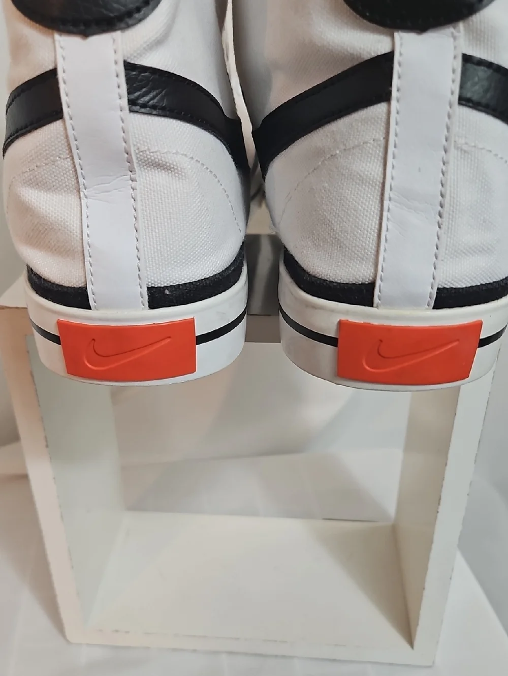 Women’s Nike Court Legacy Mid Canvas Sneakers White Black Size 13 Used Pre-loved - Picture 4 of 17